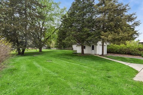 Tiny photo for 1631 Park Street, McHenry, IL 60050 (MLS # 12621330)