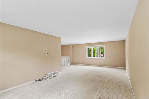 Tiny photo for 1631 Park Street, McHenry, IL 60050 (MLS # 12621330)