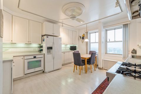 Tiny photo for 5555 N Sheridan Road #1506, Chicago, IL 60640 (MLS # 12441581)