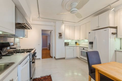 Tiny photo for 5555 N Sheridan Road #1506, Chicago, IL 60640 (MLS # 12441581)
