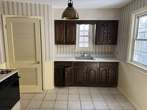 Tiny photo for 5320 S Oak Park Avenue, Chicago, IL 60638 (MLS # 12518154)