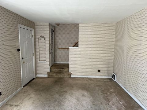 Tiny photo for 5320 S Oak Park Avenue, Chicago, IL 60638 (MLS # 12518154)