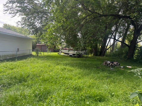Tiny photo for 42618 N Lake Avenue, Antioch, IL 60002 (MLS # 12755900)