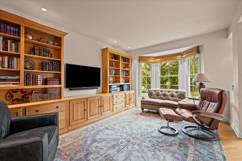 Tiny photo for 195 S Bradford Court, Lake Forest, IL 60045 (MLS # 12520898)