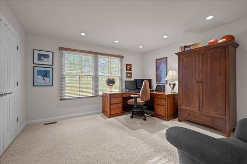 Tiny photo for 195 S Bradford Court, Lake Forest, IL 60045 (MLS # 12520898)