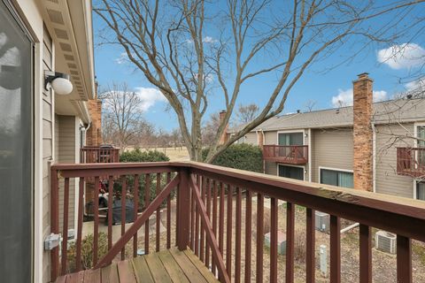 Tiny photo for 105 W Dover Drive, Mount Prospect, IL 60056 (MLS # 12640439)