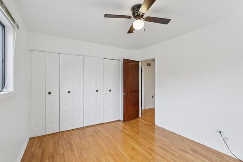 Tiny photo for 105 W Dover Drive, Mount Prospect, IL 60056 (MLS # 12640439)