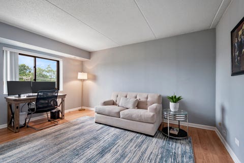 Tiny photo for 828 Graceland Avenue #404, Des Plaines, IL 60016 (MLS # 12718644)