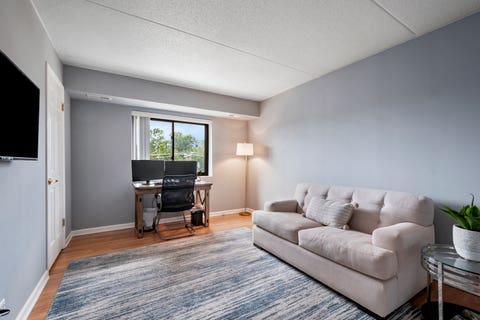 Tiny photo for 828 Graceland Avenue #404, Des Plaines, IL 60016 (MLS # 12718644)