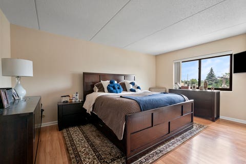 Tiny photo for 828 Graceland Avenue #404, Des Plaines, IL 60016 (MLS # 12718644)