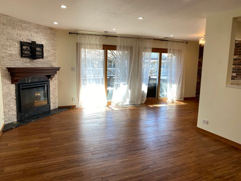 Tiny photo for 50 Plymouth Court #202B, Naperville, IL 60565 (MLS # 12601437)