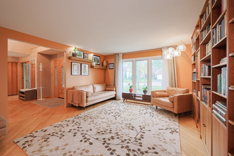 Tiny photo for 470 Bradley Road, Buffalo Grove, IL 60089 (MLS # 12786672)