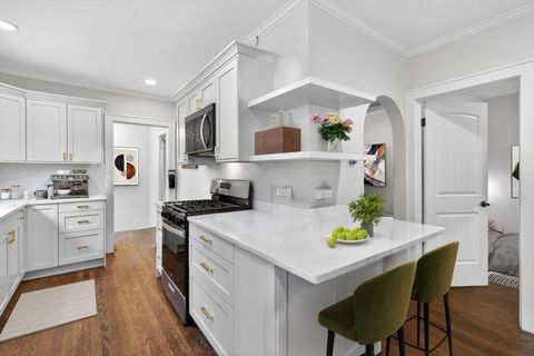 Tiny photo for 320 Chalmers Street, Geneva, IL 60134 (MLS # 12654022)