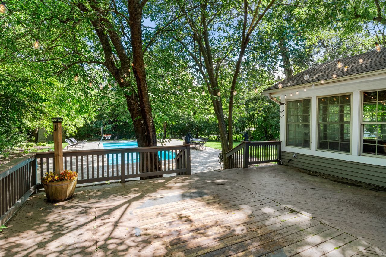 1336 Foxglove Drive