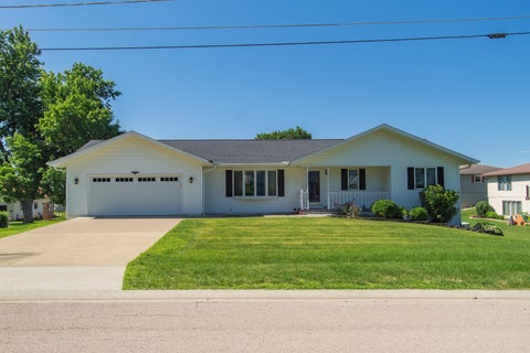 Tiny photo for 1008 1st Avenue, Fulton, IL 61252 (MLS # 12771343)