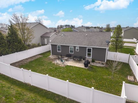 Tiny photo for 212 Springdale Avenue, Bloomington, IL 61704 (MLS # 12618125)