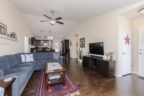 Tiny photo for 212 Springdale Avenue, Bloomington, IL 61704 (MLS # 12618125)