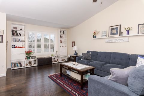 Tiny photo for 212 Springdale Avenue, Bloomington, IL 61704 (MLS # 12618125)