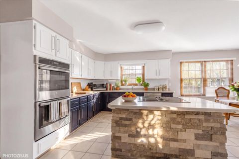 Tiny photo for 943 W Bailey Road, Naperville, IL 60565 (MLS # 12622523)