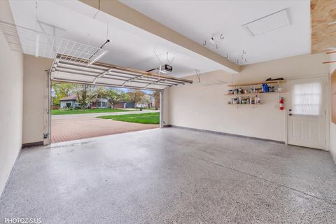 Tiny photo for 943 W Bailey Road, Naperville, IL 60565 (MLS # 12622523)