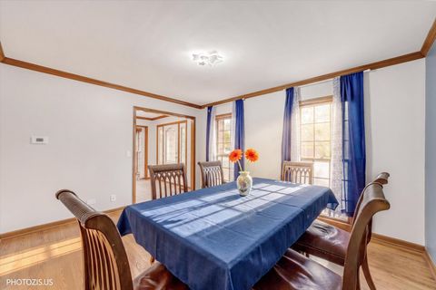 Tiny photo for 943 W Bailey Road, Naperville, IL 60565 (MLS # 12622523)