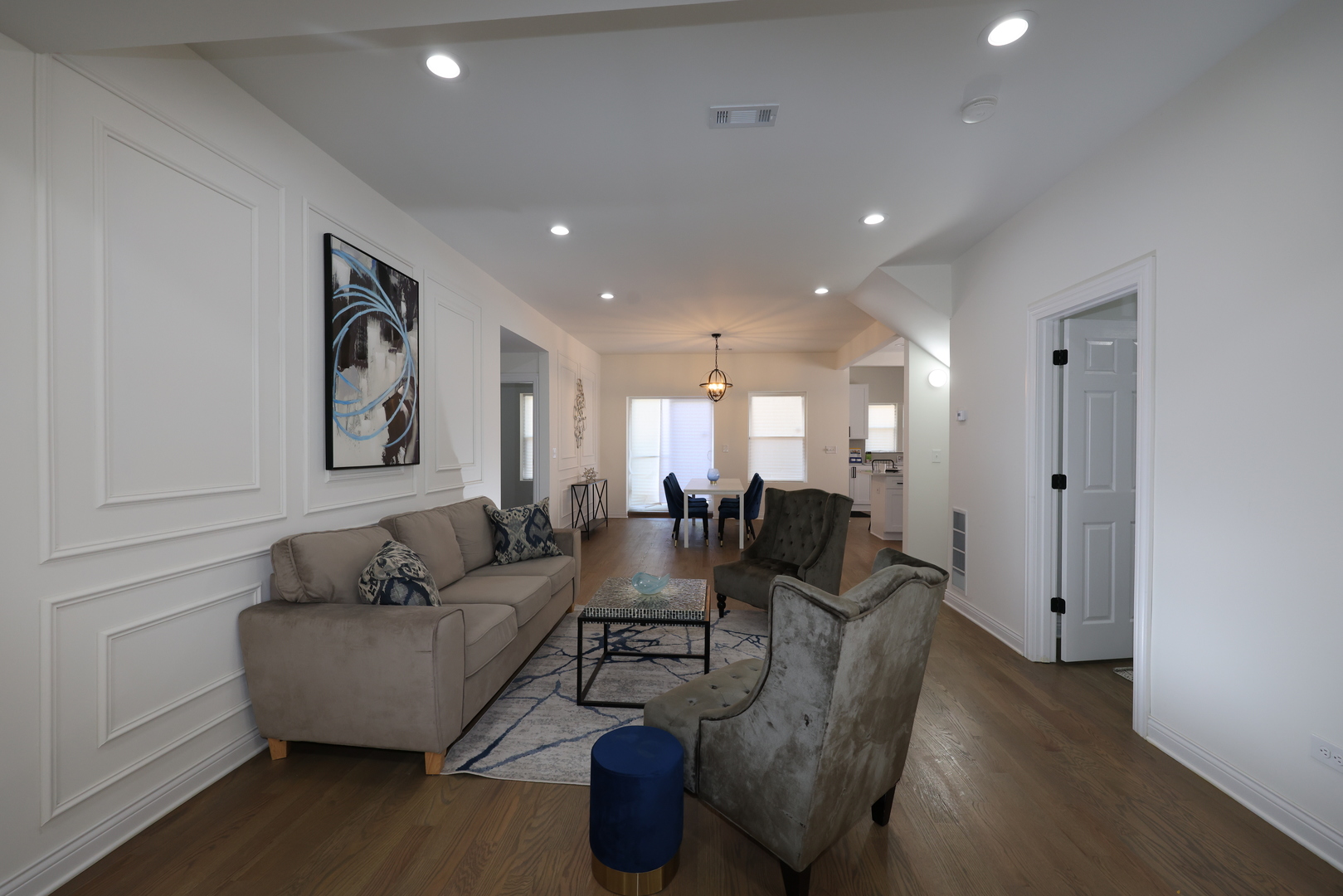 11173 S Hermosa Avenue