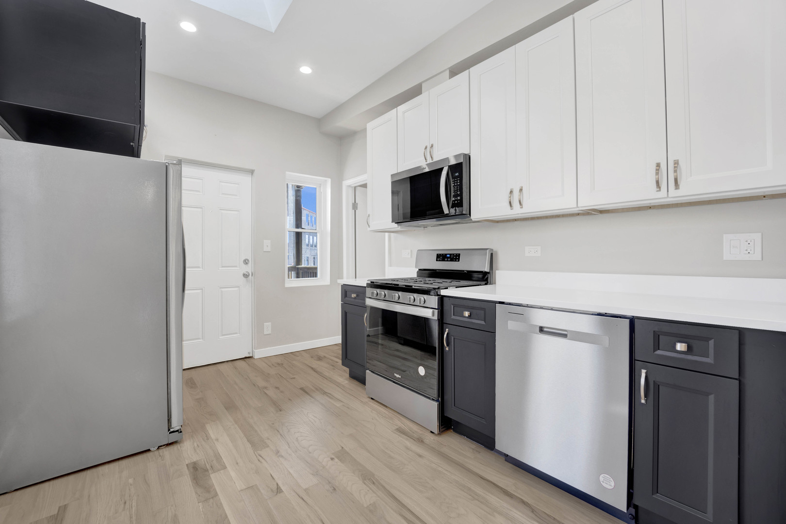 2223 W Taylor Street 2