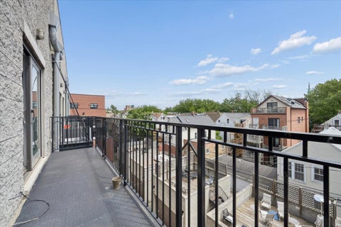 Tiny photo for 1423 W BELMONT Avenue #4, Chicago, IL 60657 (MLS # 12720277)