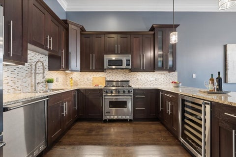 Tiny photo for 1423 W BELMONT Avenue #4, Chicago, IL 60657 (MLS # 12720277)