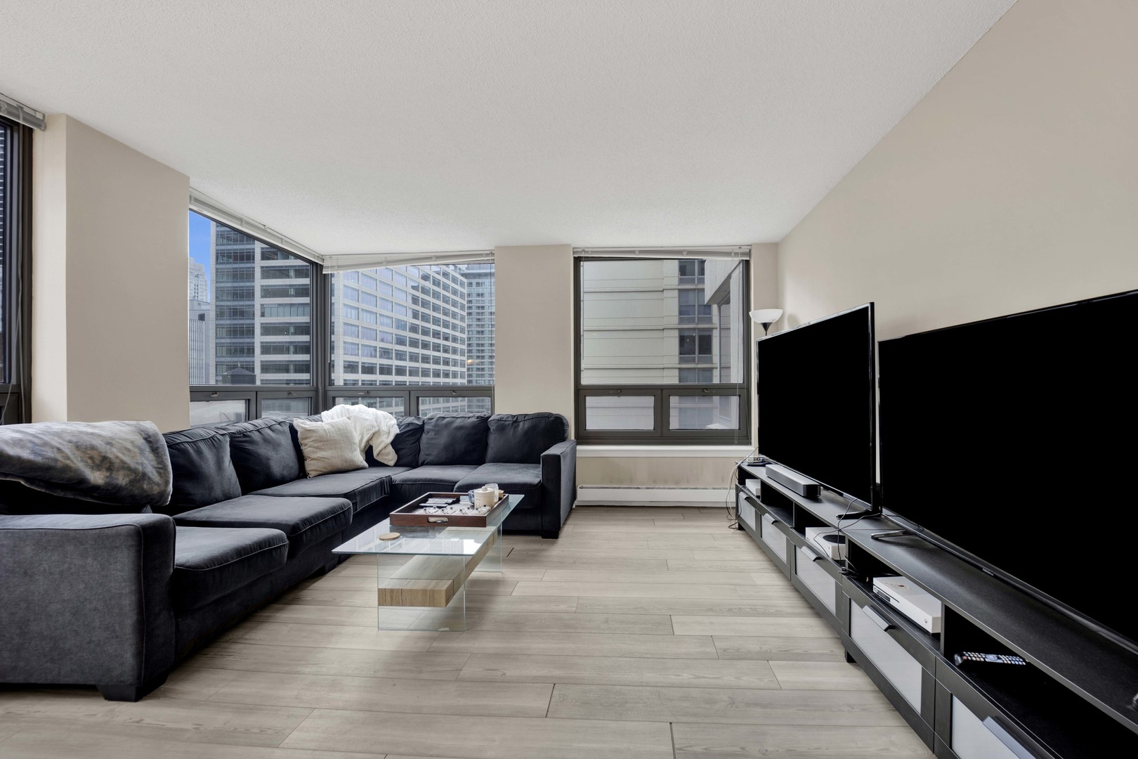 440 N Wabash Avenue 1105