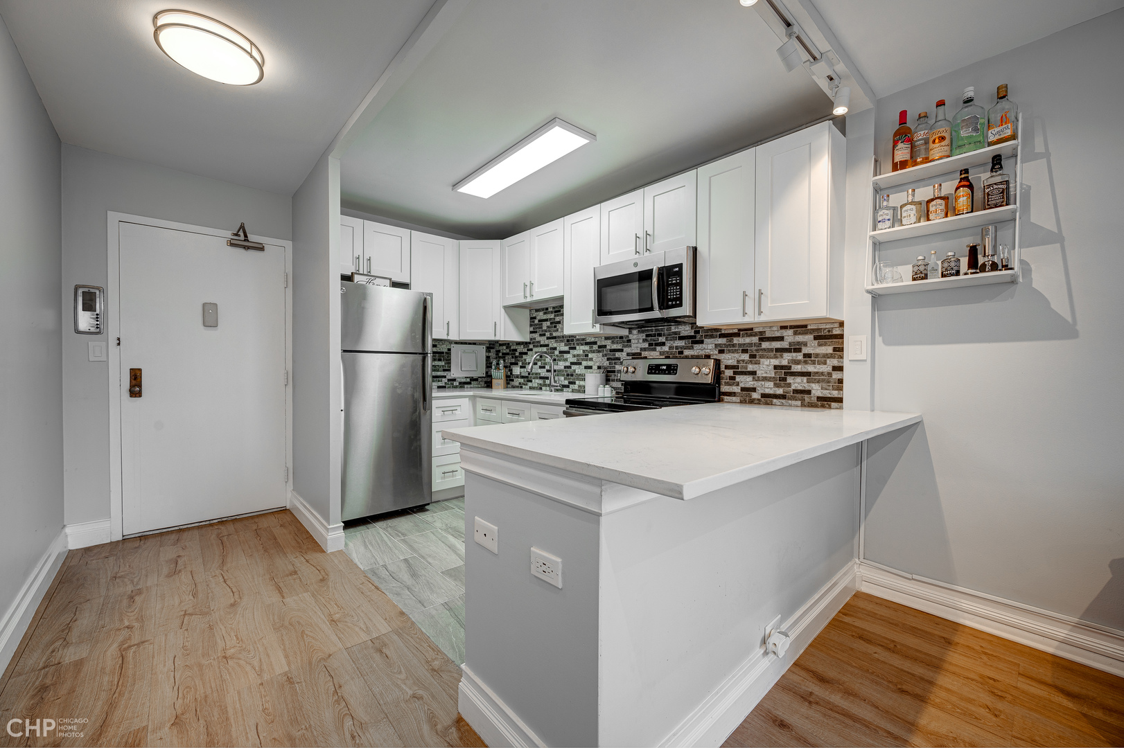 5757 N Sheridan Road 10G