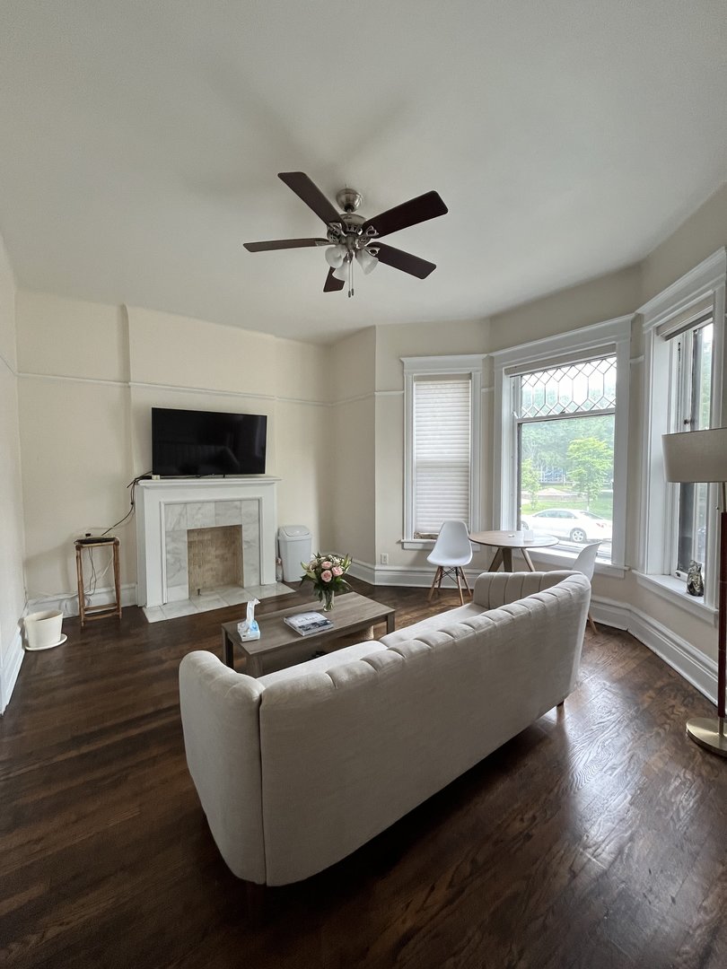 1359 E 57th Street 1