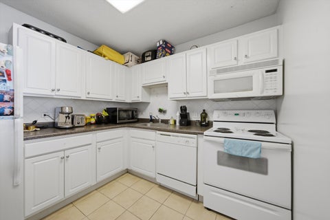 Tiny photo for 10 E Ontario Street #2003, Chicago, IL 60611 (MLS # 12721110)