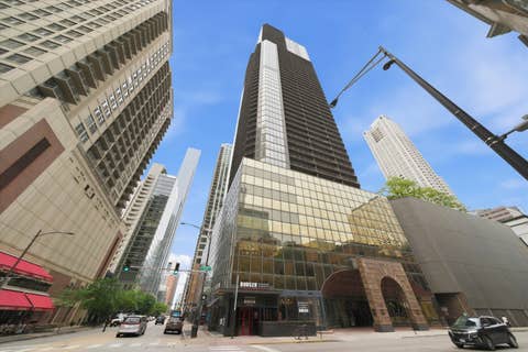Photo of 10 E Ontario Street #2003, Chicago, IL 60611 (MLS # 12721110)