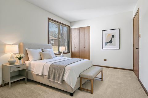 Tiny photo for 5835 Doe Circle #8, Westmont, IL 60559 (MLS # 12510999)