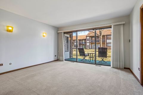 Tiny photo for 5835 Doe Circle #8, Westmont, IL 60559 (MLS # 12510999)