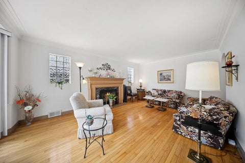 Tiny photo for 6631 N Caldwell Avenue, Chicago, IL 60646 (MLS # 12750014)
