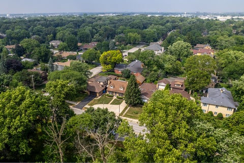 Tiny photo for 6631 N Caldwell Avenue, Chicago, IL 60646 (MLS # 12750014)