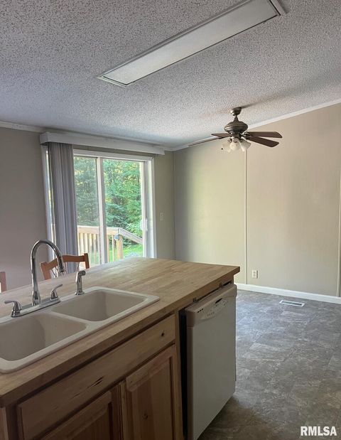 Tiny photo for 69/94 High Ridge Road, Carbondale, IL 62901 (MLS # EB459635)