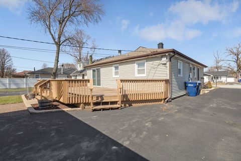 Tiny photo for 7331 W 114th Place, Worth, IL 60482 (MLS # 12600001)