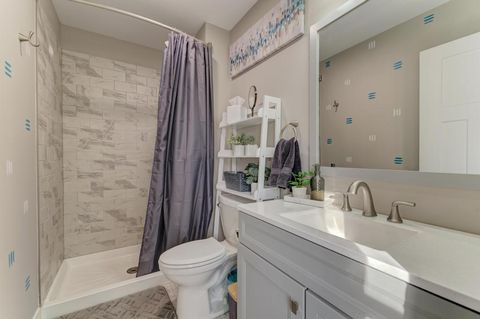 Tiny photo for 1754 Hemlock Drive, Glendale Heights, IL 60139 (MLS # 12574075)