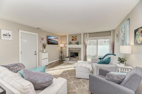 Tiny photo for 1754 Hemlock Drive, Glendale Heights, IL 60139 (MLS # 12574075)