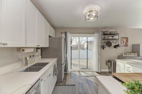 Tiny photo for 1754 Hemlock Drive, Glendale Heights, IL 60139 (MLS # 12574075)