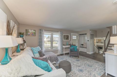 Tiny photo for 1754 Hemlock Drive, Glendale Heights, IL 60139 (MLS # 12574075)