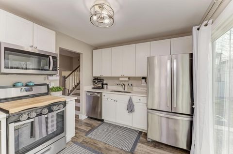 Tiny photo for 1754 Hemlock Drive, Glendale Heights, IL 60139 (MLS # 12574075)