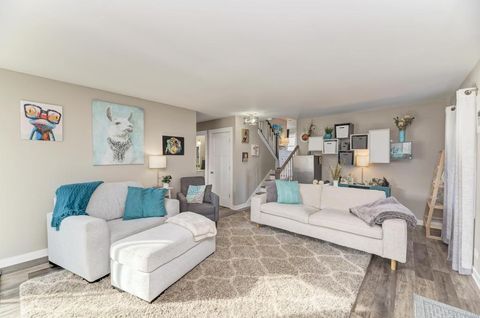 Tiny photo for 1754 Hemlock Drive, Glendale Heights, IL 60139 (MLS # 12574075)