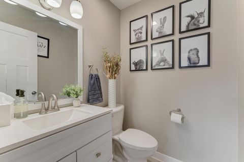 Tiny photo for 1754 Hemlock Drive, Glendale Heights, IL 60139 (MLS # 12574075)