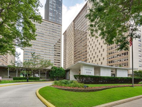 Photo of 3950 N Lake Shore Drive #2125, Chicago, IL 60613 (MLS # 12659379)
