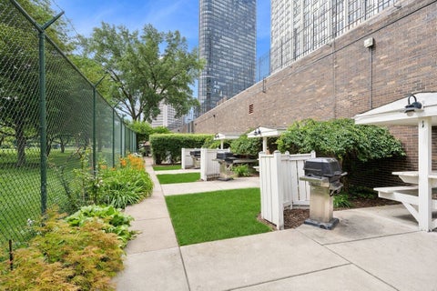 Tiny photo for 5455 N Sheridan Road #1212, Chicago, IL 60640 (MLS # 12716345)