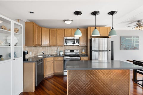 Tiny photo for 5455 N Sheridan Road #1212, Chicago, IL 60640 (MLS # 12716345)
